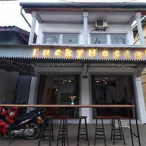 Lucky Hostel